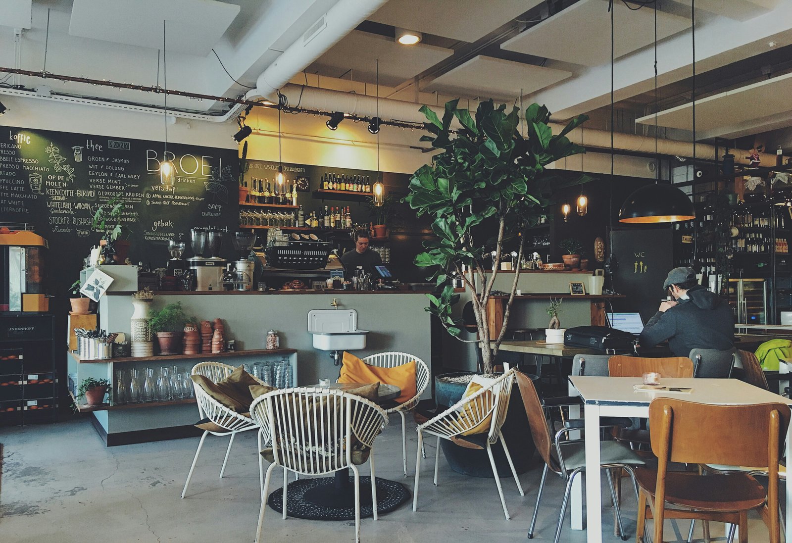 Snack Bar & Restaurant